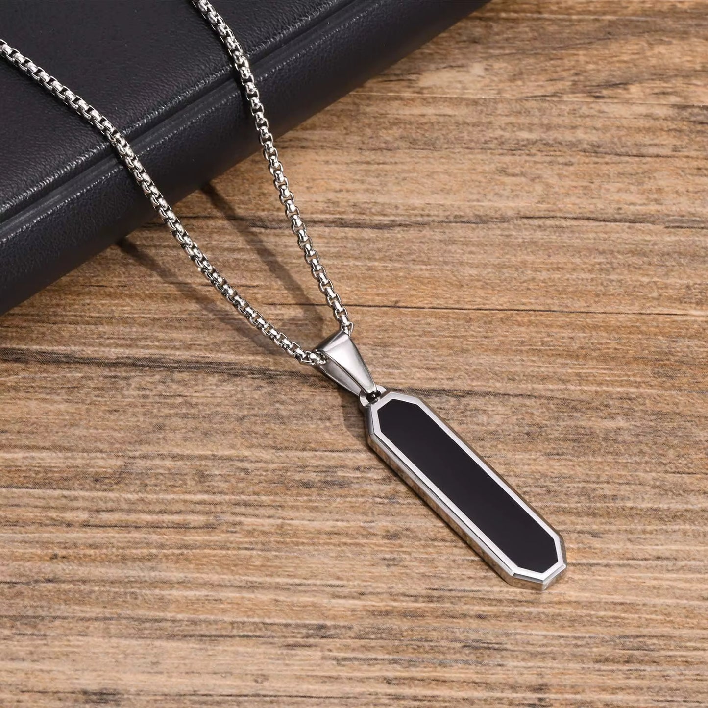 Silver-Plated Simple Pendant Necklace – Effortless Elegance for Every Occasion